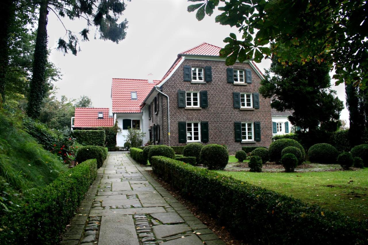 ראטינגן Landhaus In Idyllischer, Ruhiger Lage Und Flughafennaehe מראה חיצוני תמונה